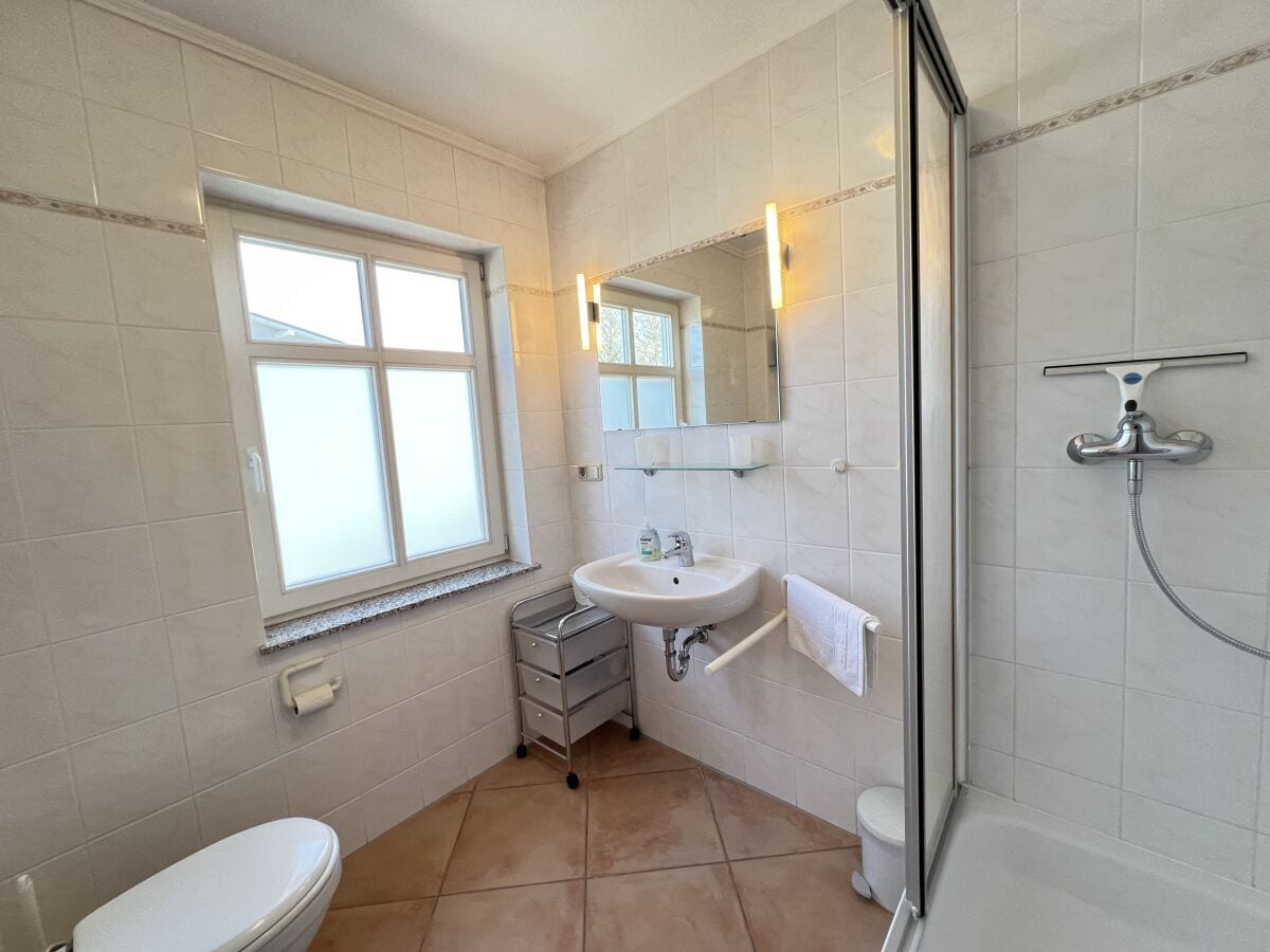 WC und Waschbecken