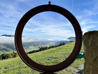 Hu?ndle mit Blick ins Tal!