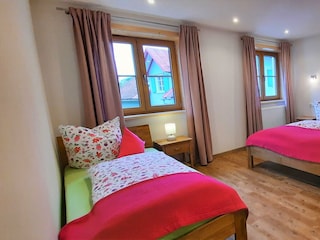 Schlafzimmer Doppelbett Einzelbett