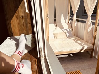 Balkon Himmelbett + Fenstersitzbank