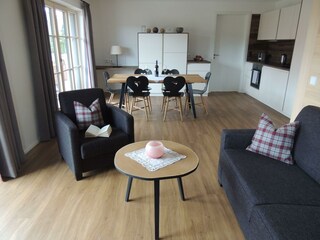 Wohnen/Essen/Kochen, 33 m², FeWo "Königsegg"