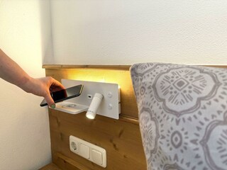 Nachtlicht mit Lademöglichkeit Hummelschlupf