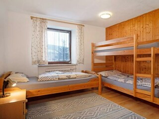2. Schlafzimmer