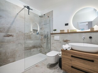 Villa Nin Features 40