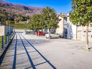 Autoabstellplatz In ca. 70 m Entfernung