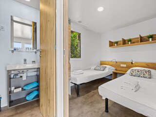 Mobile home Zlarin Features 18