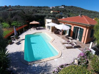 Maison de vacances Imperia Enregistrement extérieur 2