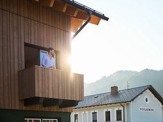 Hotel UND Schladming Außenansicht Sommer Balkon