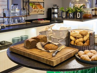 Hotel UND Schladming Fruehstueck