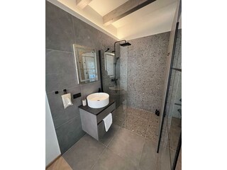 Bad/Dusche im Schlafzimmer