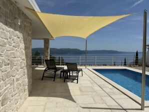 Casa vacanze Villa Angel Marie in posizione tranquilla con vista mare