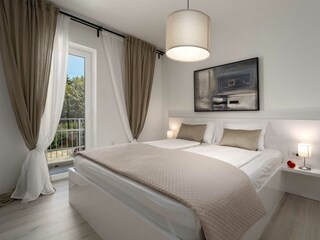 Erste Schlafzimmer