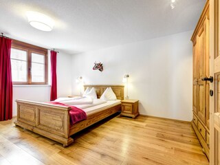 Naegele_Brand_BY_MATTHIAS_RHOMBERG_002