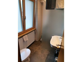Zimmer 10 Badezimmer
