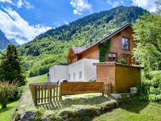 Haus_Edelweiss_BY_MATTHIAS_RHOMBERG_005