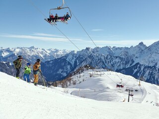Skifahren Skigebiet Brandnertal (c) Alex Kaiser -