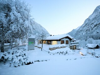 Brandnerhof-Wintermorgen-231203_PHK1658-sRGB-3840p