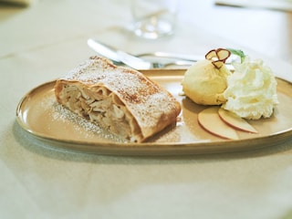 Brandnerhof-Restaurant-Innen-230320_PHK9885-sRGB-3