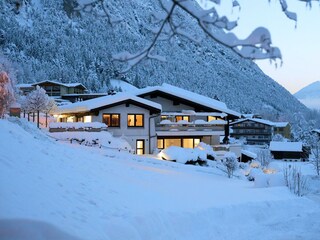 Brandnerhof-Wintermorgen-231203_PHK1607-sRGB-3840p