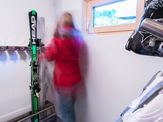 Skiraum im Eingangsbereich