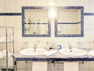 App. Gartenblick Badezimmer