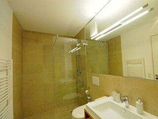 Dusche/WC A kombinierbar mit App.B