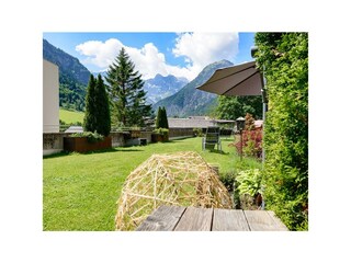 Lenzikopf_Garten Liegewiese