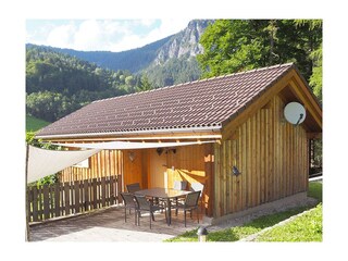 Die Älmele Lodge im Sommer