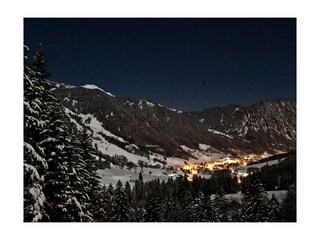 Blick-auf-Brand-bei-Nacht-(c)-Raimund-Meyer---_Alp