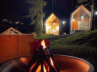 Waldchalets Grillstelle