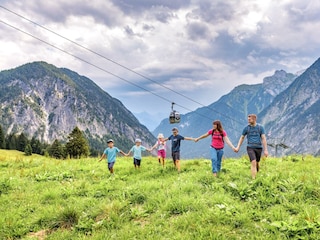 Spaß_am_Berg_(c)_Roman_Nöstler_-_Bergbahnen_Brandn