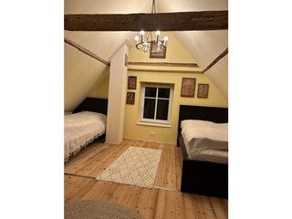 Schlafzimmer mit Einzelbetten