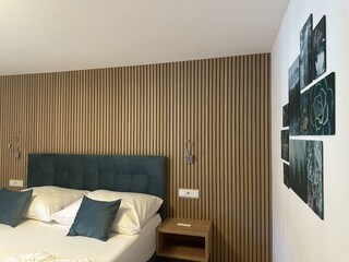 Modern Alp Apart - Schlafzimmer I.