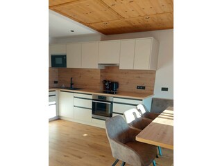 86af0ffb-8d25-471d-91c3-faa101a7322e