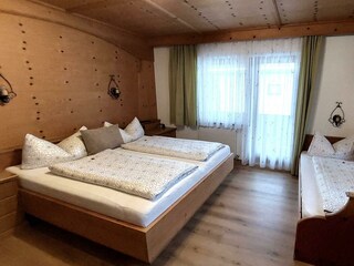 4a1aadae-3ce0-44e4-8207-58b697fece1c