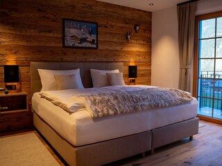 66169305decc1ec1bffff7e5_RS5-min