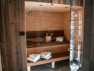 66169307ba52d2257f303a23_RS8-min