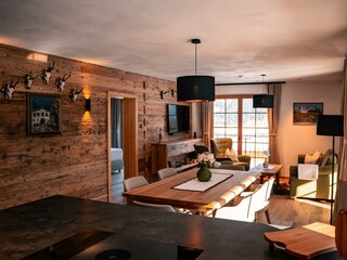 66169305455f79d71d0bd5a7_RS2-min