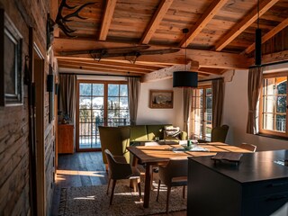 65d46fd34d0cd4b190d8fef5_HS1-min