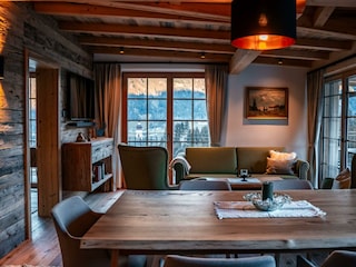 65d46e2c000fab62b10dcb90_HS25_Wohnzimmer