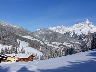 Bauernhofurlaub in perfekter Winterlandschaft