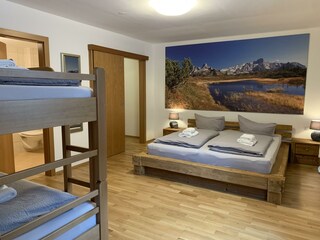 Schlafzimmer Apartment "Kraftplatz Schwarze-Lacke"