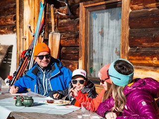 08.02.23_bildbegleitung-zooom-imageproduction 2 ©