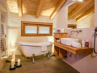 Almlodgebadewanne