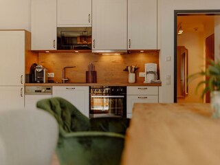 Apartment_friends_and_family (1)