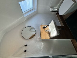 tiny harmony room