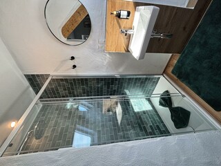 tiny harmony room