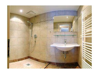almhu_tte_haidegghu_tte_bad_hofgastein_badezimmer