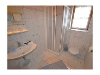 pension_lothringerhof_dorfgastein_du_wc_vierbett (