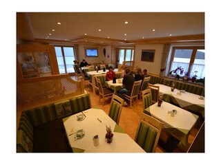 pension_lothringerhof_dorfgastein_fruehstuecksraum